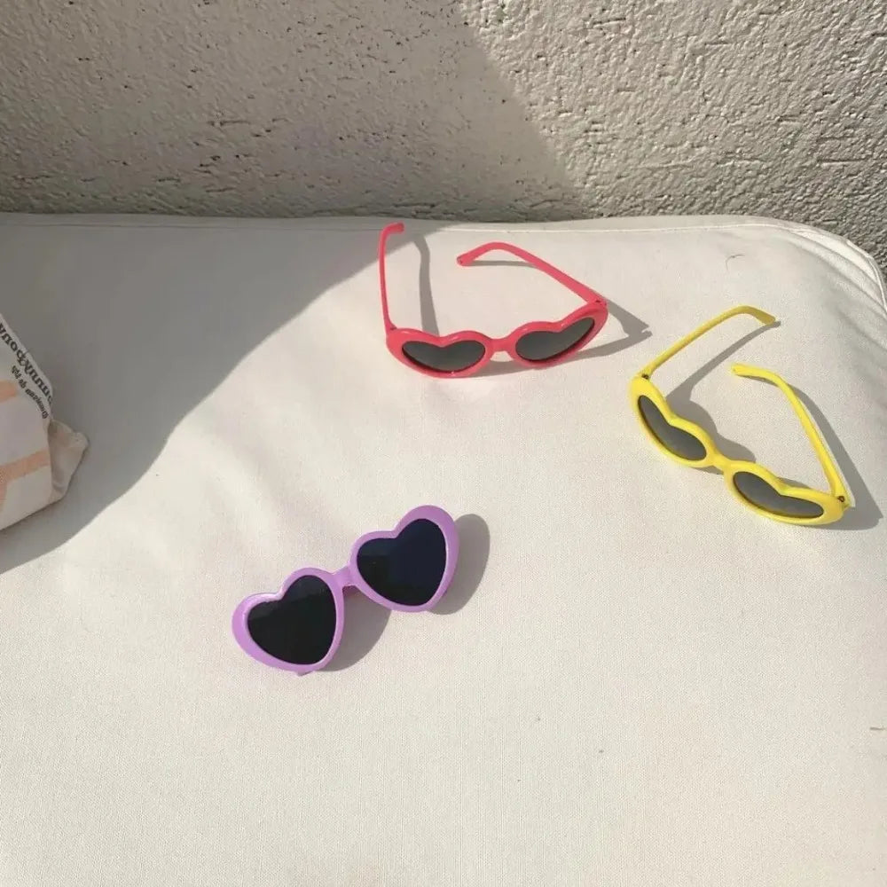 Love Pet Glasses Dog Cat Creative Fashion Sunglasses Sunglasses with Jewelry Cat Dog Love Glasses Pet Beauty Decoration Supplies